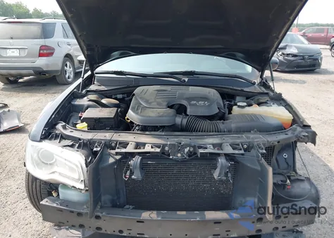 2018 Chrysler 300 Touring L Awd z USA, uszkodzony, nr VIN 2C3CCARG4JH229020